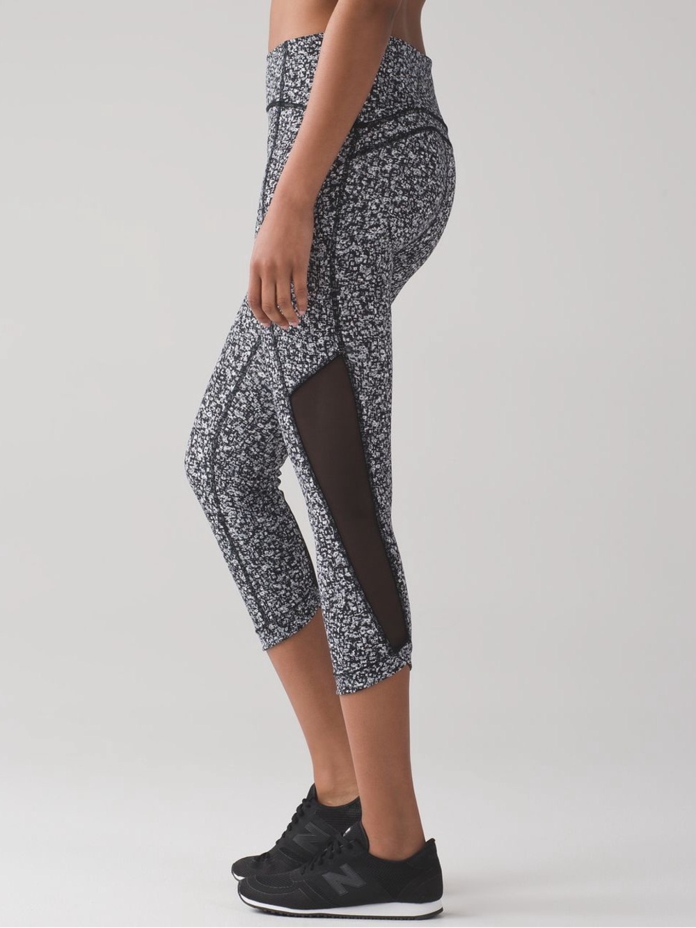 Lululemon sole training crop